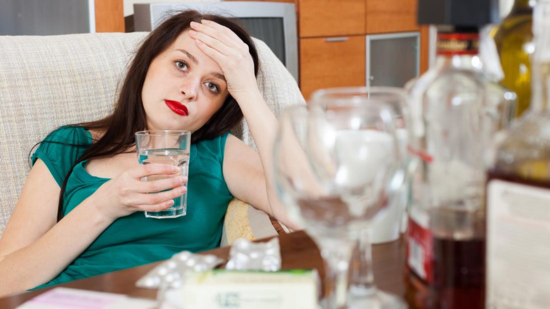 How to Prevent a Hangover While Drinking